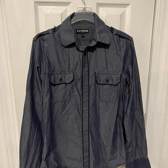 Express men’s shirt small spot on left lower front - Picture 1 of 4
